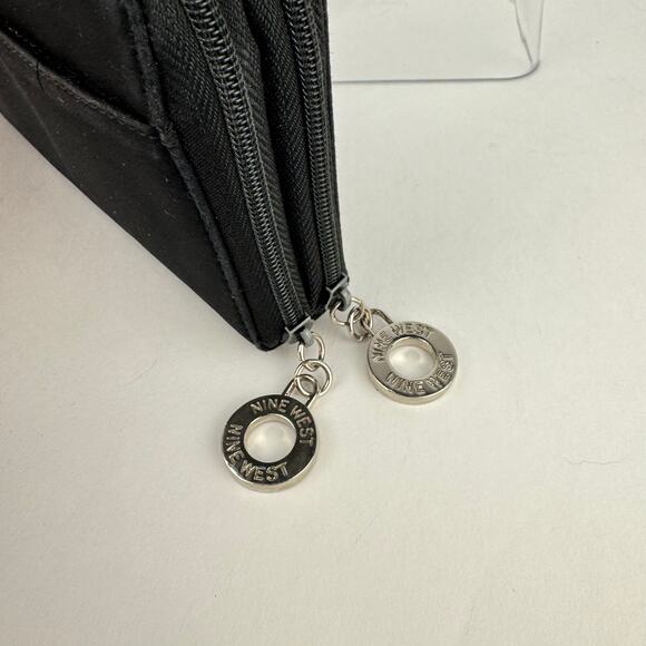 Vintage Nine West Fabric Two Zip Compact 23+ Pocket Wallet Check Book Pocket - Picture 3 of 10